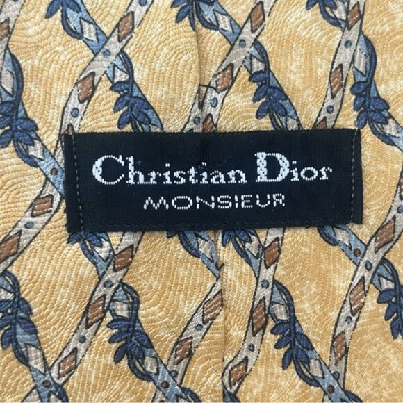 💕2/$30💕Christian Dior Monsieur 100% Silk Tie - Picture 5 of 8